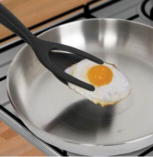 2-in-1 Grip & Flip Kitchen Tongs – Egg Spatula Clamp for Pancakes, Omelets, French Toast & Fried Eggs